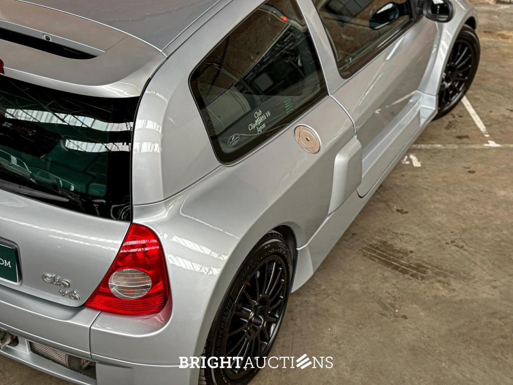 Clio V6 RS Phase 1 Renault Sport 3.0 V6 230pk 2002 Youngtimer