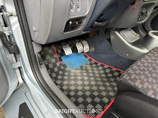 Clio V6 RS Phase 1 Renault Sport 3.0 V6 230pk 2002 Youngtimer