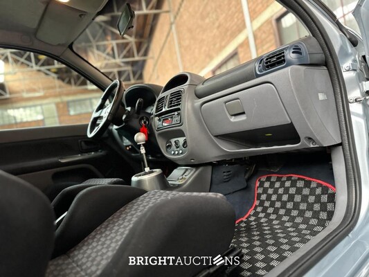 Clio V6 RS Phase 1 Renault Sport 3.0 V6 230pk 2002 Youngtimer