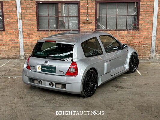 Clio V6 RS Phase 1 Renault Sport 3.0 V6 230pk 2002 Youngtimer