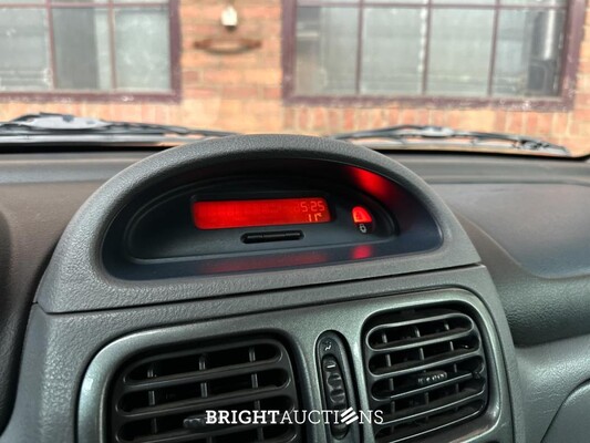 Clio V6 RS Phase 1 Renault Sport 3.0 V6 230pk 2002 Youngtimer