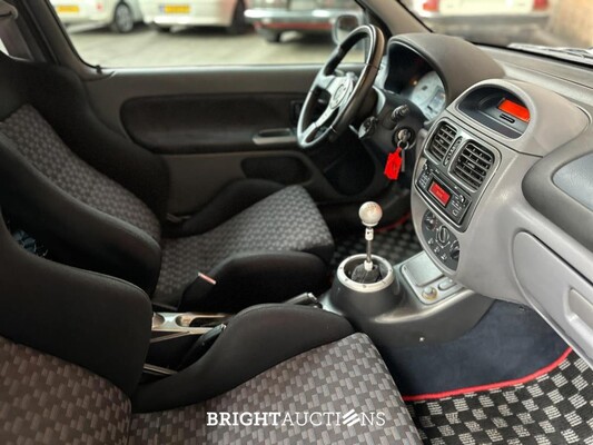 Clio V6 RS Phase 1 Renault Sport 3.0 V6 230pk 2002 Youngtimer