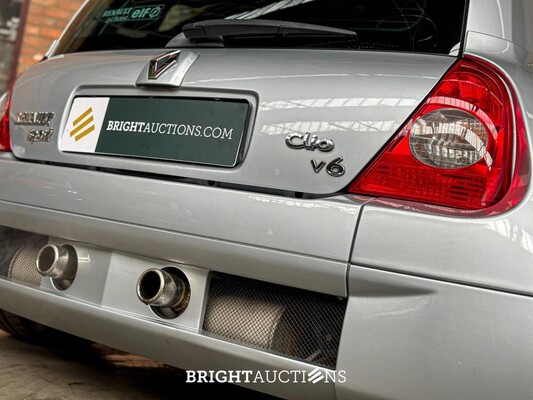 Clio V6 RS Phase 1 Renault Sport 3.0 V6 230pk 2002 Youngtimer