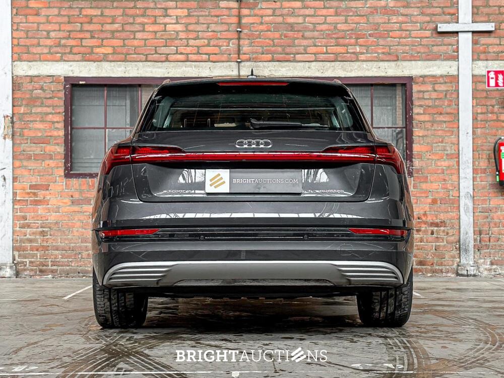 Audi e-tron 50 Quattro Launch Edition 71 kWh 313pk 2020 (Origineel-NL & 1e Eigenaar), J-840-LR
