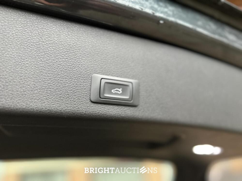 Audi e-tron 50 Quattro Launch Edition 71 kWh 313pk 2020 (Origineel-NL & 1e Eigenaar), J-840-LR