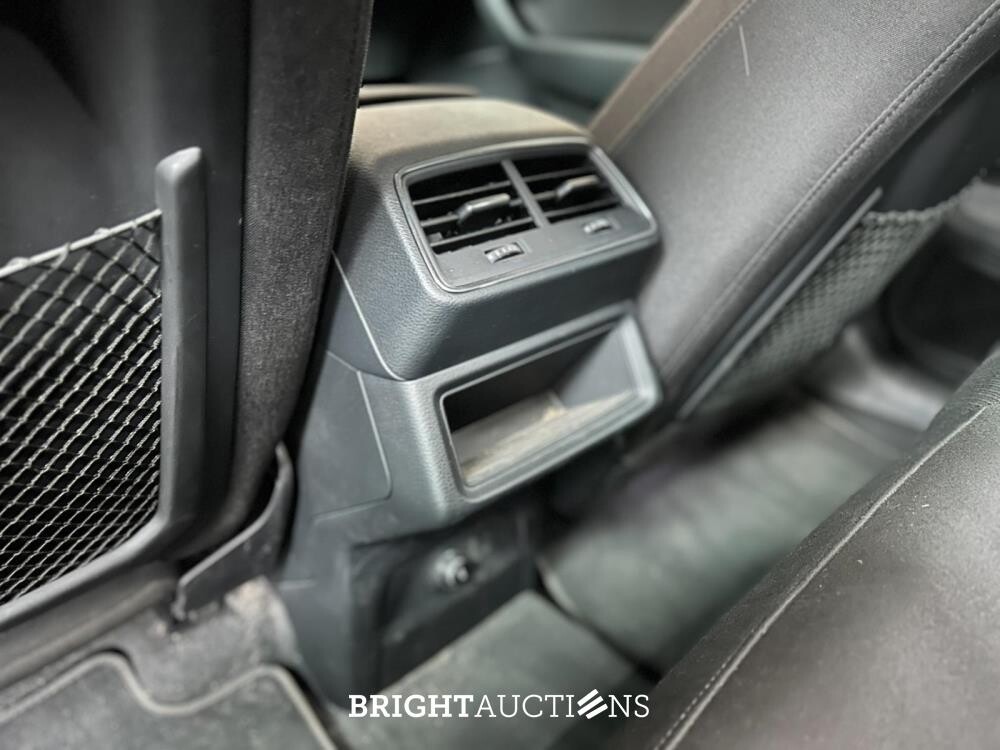 Audi e-tron 50 Quattro Launch Edition 71 kWh 313pk 2020 (Origineel-NL & 1e Eigenaar), J-840-LR