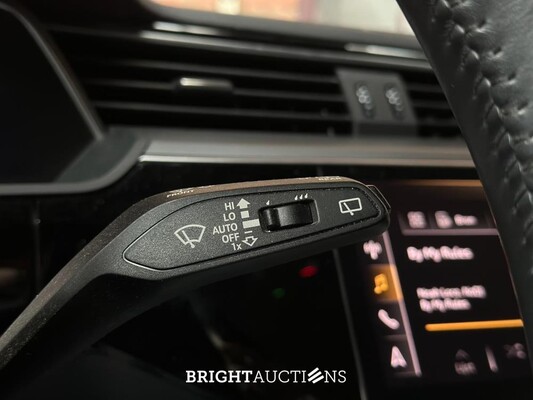Audi e-tron 50 Quattro Launch Edition 71 kWh 313pk 2020 (Origineel-NL & 1e Eigenaar), J-840-LR