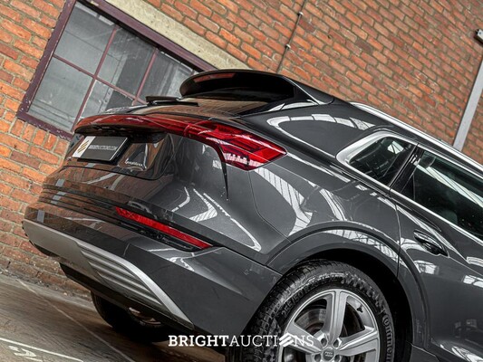 Audi e-tron 50 Quattro Launch Edition 71 kWh 313pk 2020 (Origineel-NL & 1e Eigenaar), J-840-LR