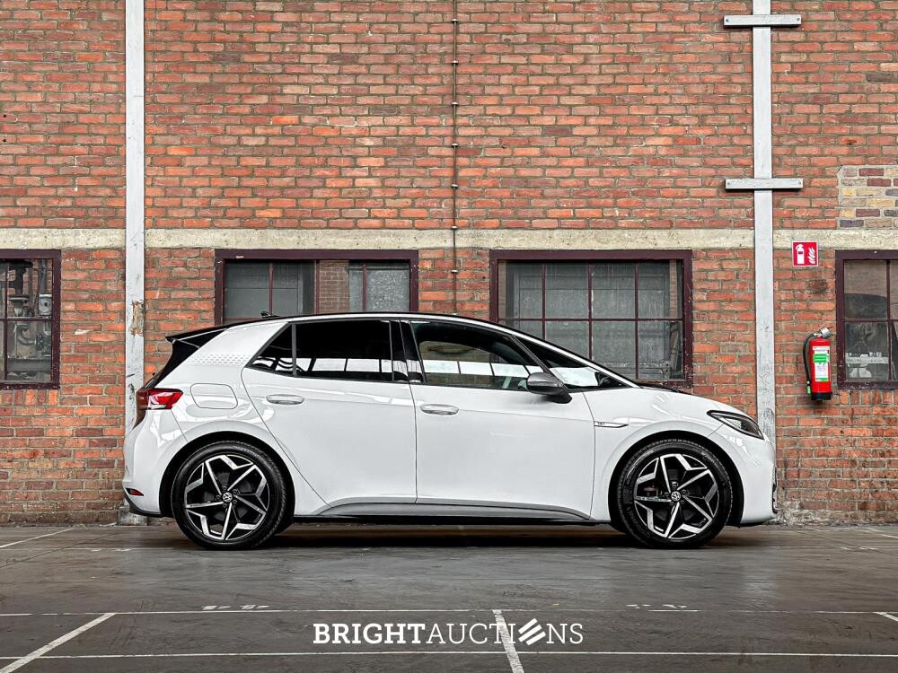 Volkswagen ID.3 First Plus 58 kWh 204pk 2020 (Origineel-NL & 1e Eigenaar), J-275-SK