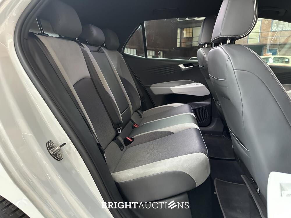 Volkswagen ID.3 First Plus 58 kWh 204pk 2020 (Origineel-NL & 1e Eigenaar), J-275-SK