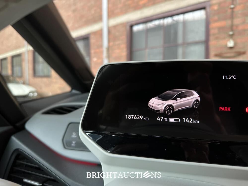 Volkswagen ID.3 First Plus 58 kWh 204pk 2020 (Origineel-NL & 1e Eigenaar), J-275-SK