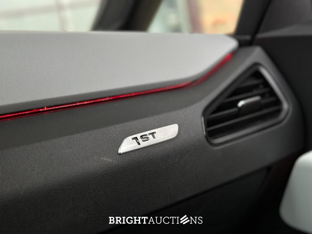 Volkswagen ID.3 First Plus 58 kWh 204pk 2020 (Origineel-NL & 1e Eigenaar), J-275-SK