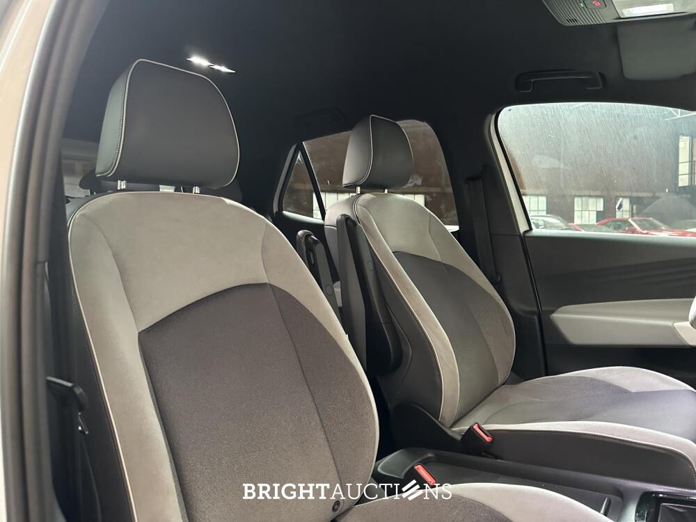 Volkswagen ID.3 First Plus 58 kWh 204pk 2020 (Origineel-NL & 1e Eigenaar), J-275-SK