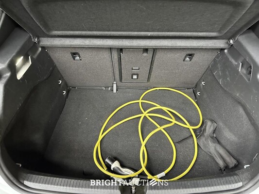 Volkswagen ID.3 First Plus 58 kWh 204pk 2020 (Origineel-NL & 1e Eigenaar), J-275-SK