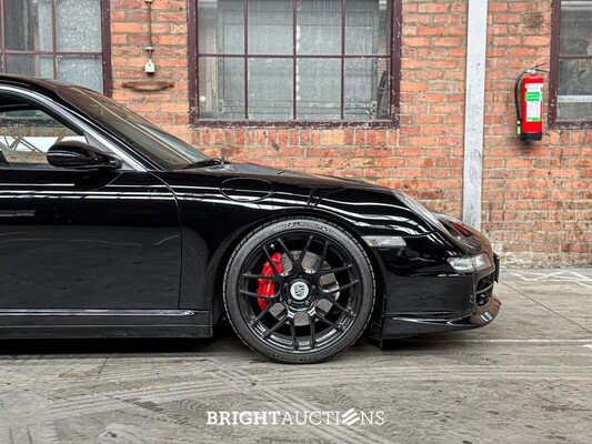 Porsche 911 Targa 4S 997 -Handgeschakeld- 381pk 2008 Youngtimer -Triple Black & Red Belts-