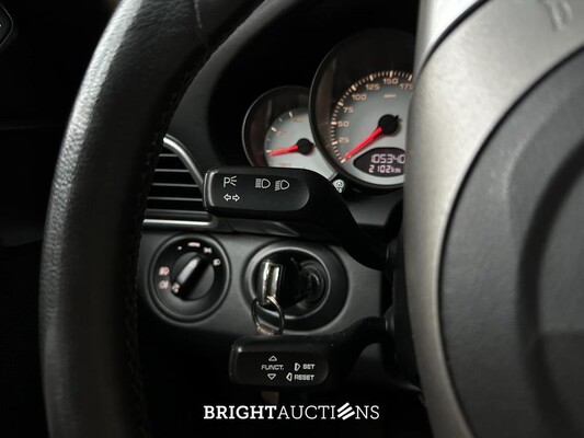 Porsche 911 Targa 4S 997 -Handgeschakeld- 381pk 2008 Youngtimer -Triple Black & Red Belts-