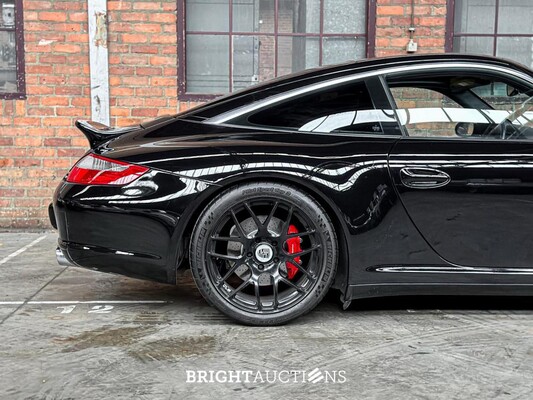 Porsche 911 Targa 4S 997 -Handgeschakeld- 381pk 2008 Youngtimer -Triple Black & Red Belts-