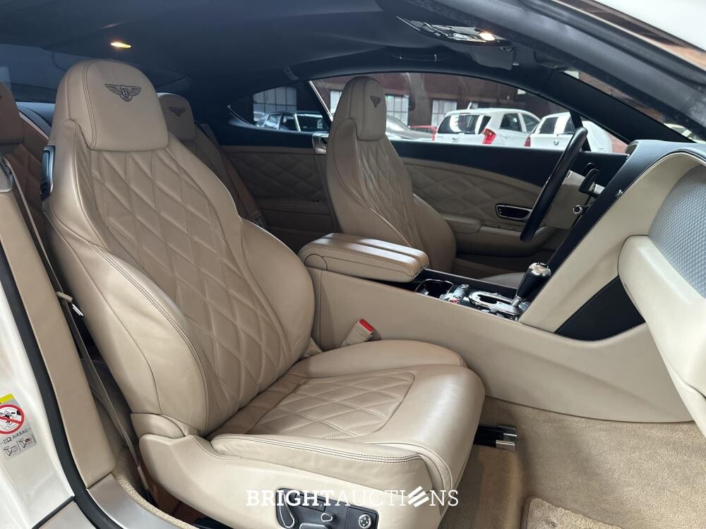 Bentley Continental GT 6.0 W12 575pk 2012 -Facelift- (49.000 km)