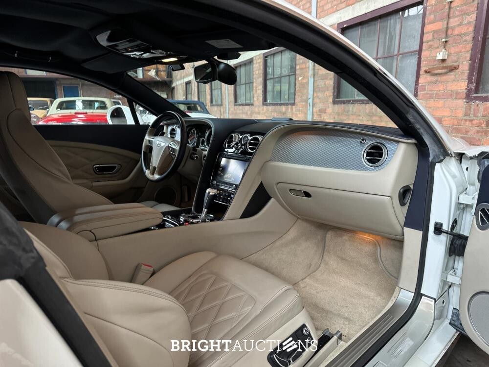 Bentley Continental GT 6.0 W12 575pk 2012 -Facelift- (49.000 km)