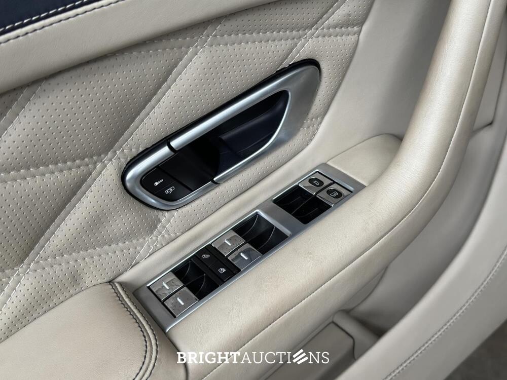 Bentley Continental GT 6.0 W12 575pk 2012 -Facelift- (49.000 km)