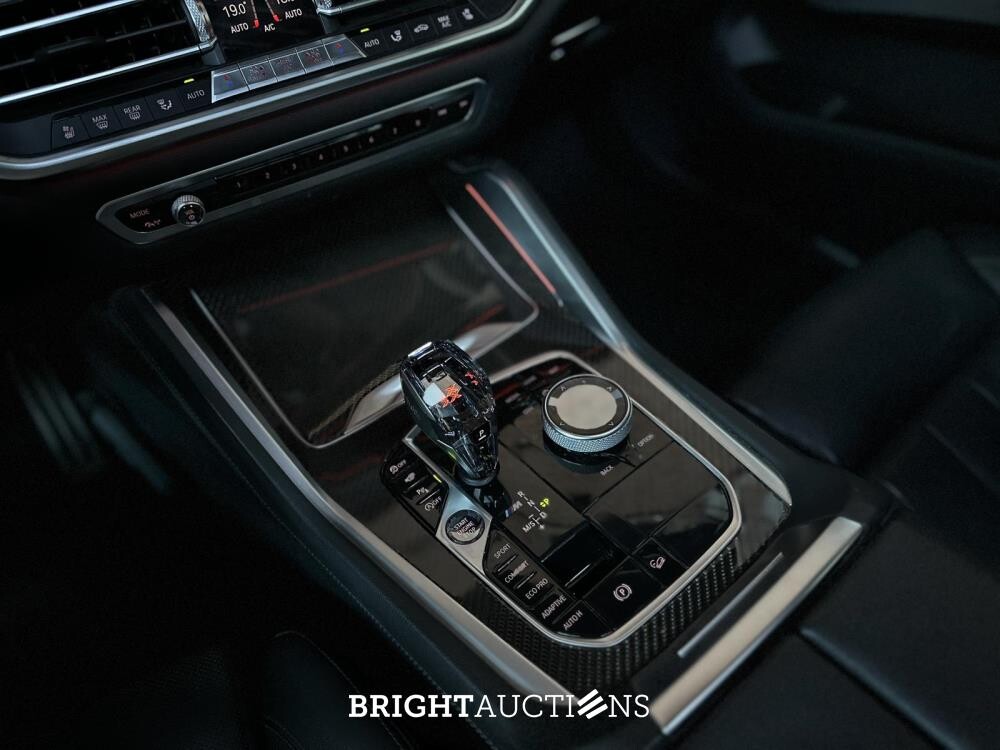 BMW X6 M50i High Executive 4.4 V8 530pk 2020 G06 (Origineel-NL), H-781-RJ