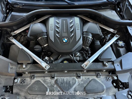 BMW X6 M50i High Executive 4.4 V8 530pk 2020 G06 (Origineel-NL), H-781-RJ