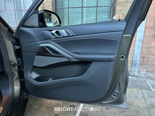 BMW X6 M50i High Executive 4.4 V8 530pk 2020 G06 (Origineel-NL), H-781-RJ