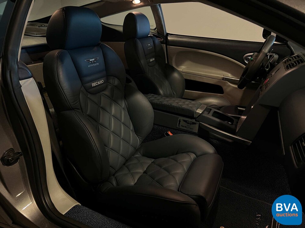 Aston Martin Vanquish 5.9 V12 466hp 2003.