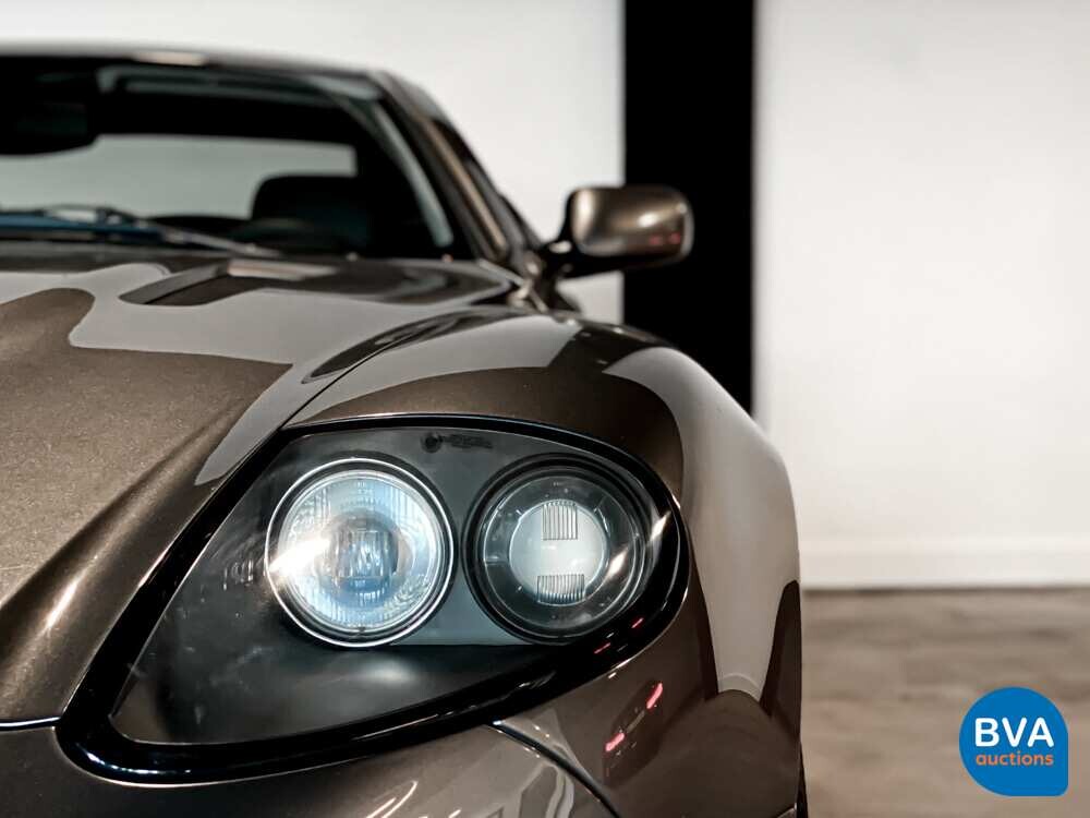 Aston Martin Vanquish 5.9 V12 466hp 2003.