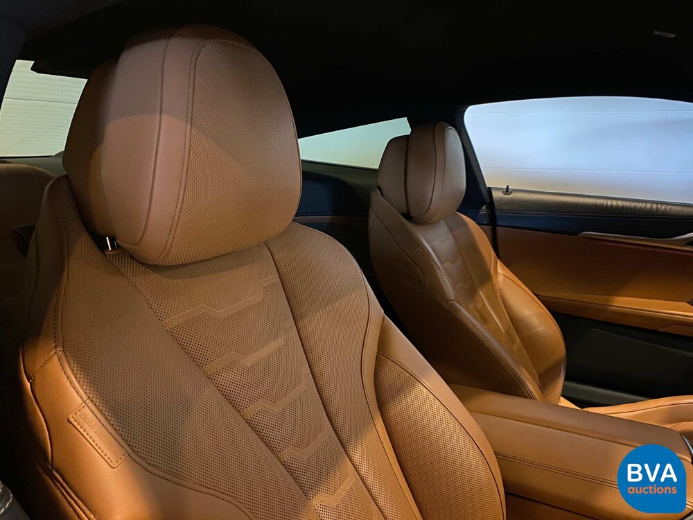 BMW M850i Coupe xDrive 530pk 4.4 V8 2019 8-serie FULL-CARBON M-Performance