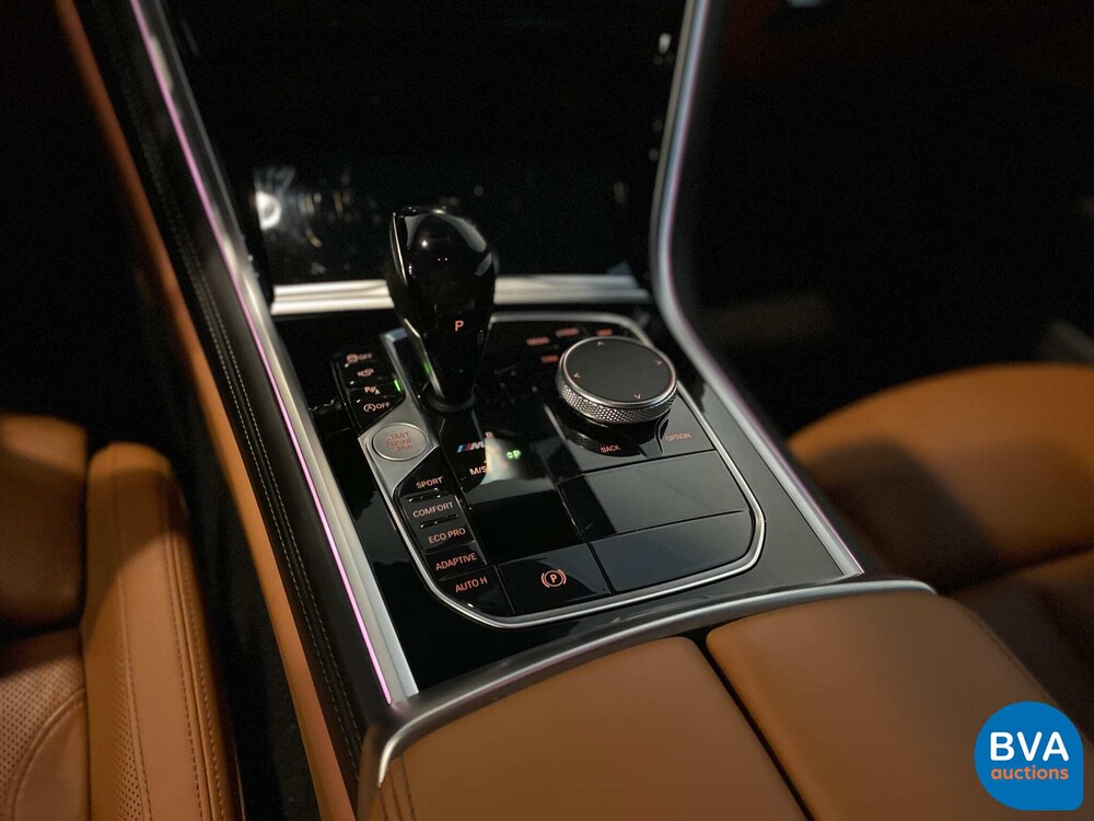 BMW M850i Coupe xDrive 530pk 4.4 V8 2019 8-serie FULL-CARBON M-Performance