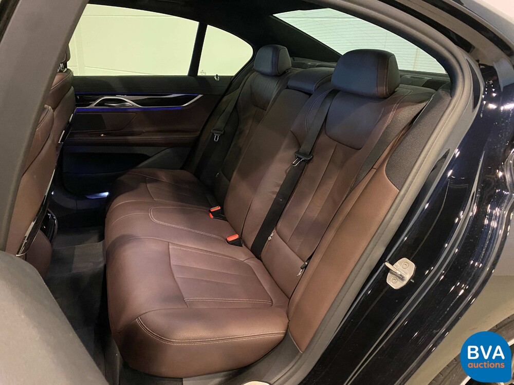 BMW 745e M-Sport High Executive 7er Serie 394 PS 2019 NEUES MODELL, J-968-TK.