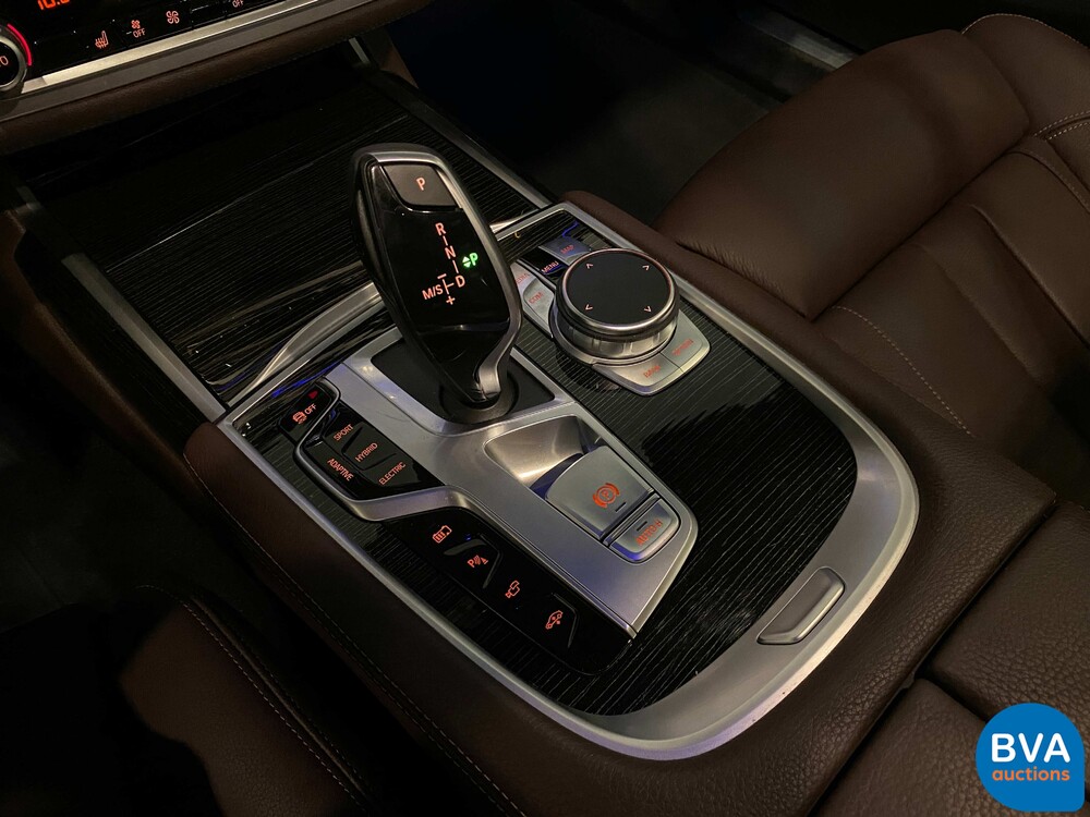 BMW 745e M-Sport High Executive 7er Serie 394 PS 2019 NEUES MODELL, J-968-TK.