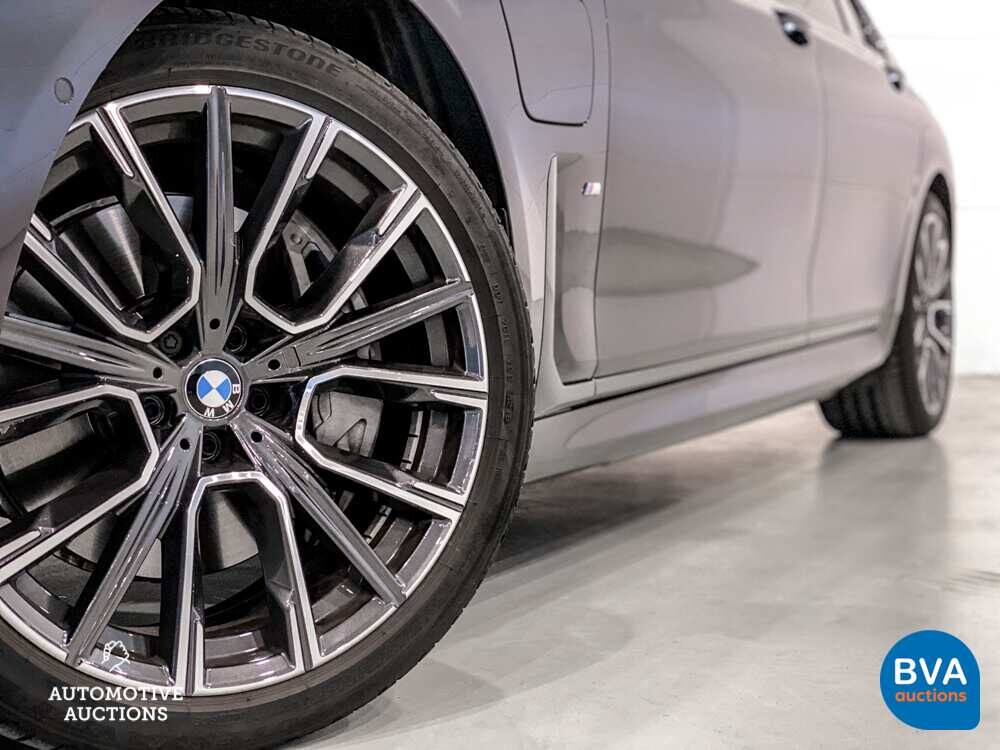 BMW 745e M-Sport High Executive 7er Serie 394 PS 2019 NEUES MODELL, J-968-TK.