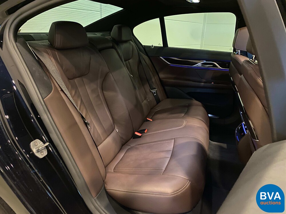 BMW 745e M-Sport High Executive 7er Serie 394 PS 2019 NEUES MODELL, J-968-TK.
