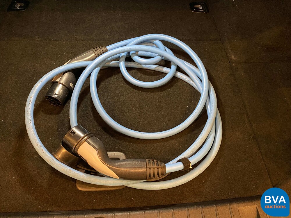 BMW 745e M-Sport High Executive 7er Serie 394 PS 2019 NEUES MODELL, J-968-TK.