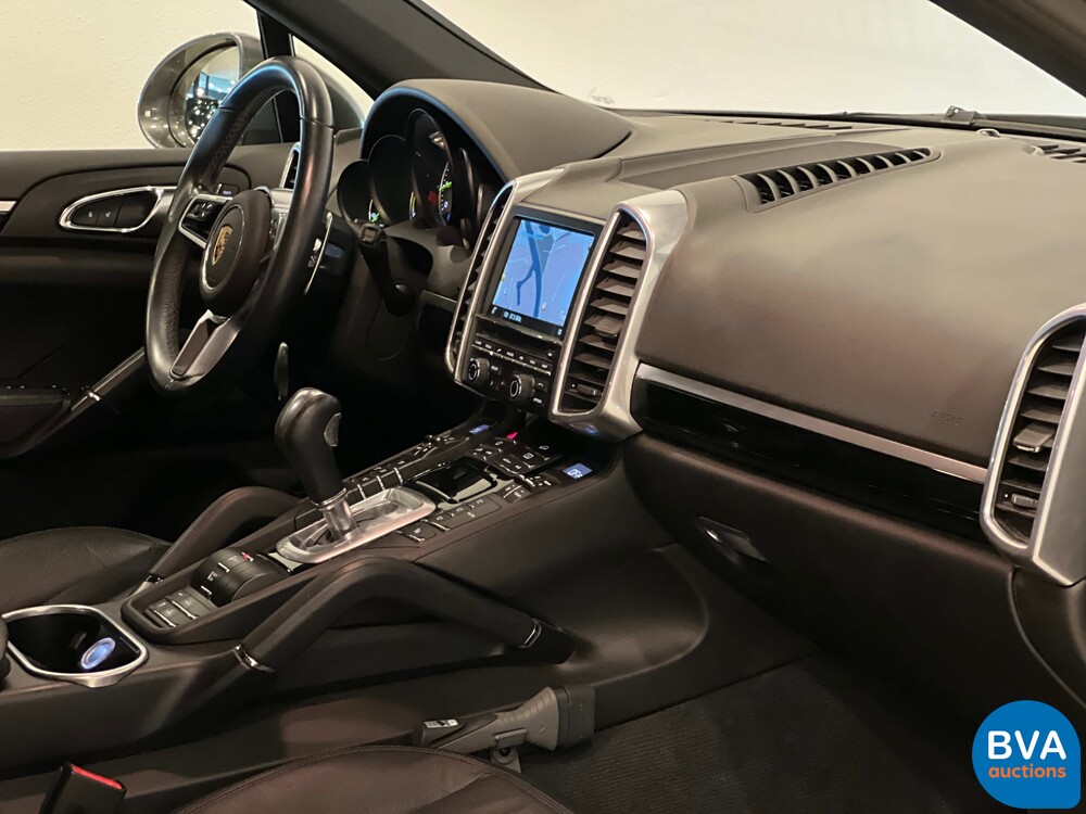 Porsche Cayenne S E-Hybrid 416pk 2015 Plug-In Hybrid FACELIFT -Org. NL-, HG-725-D.