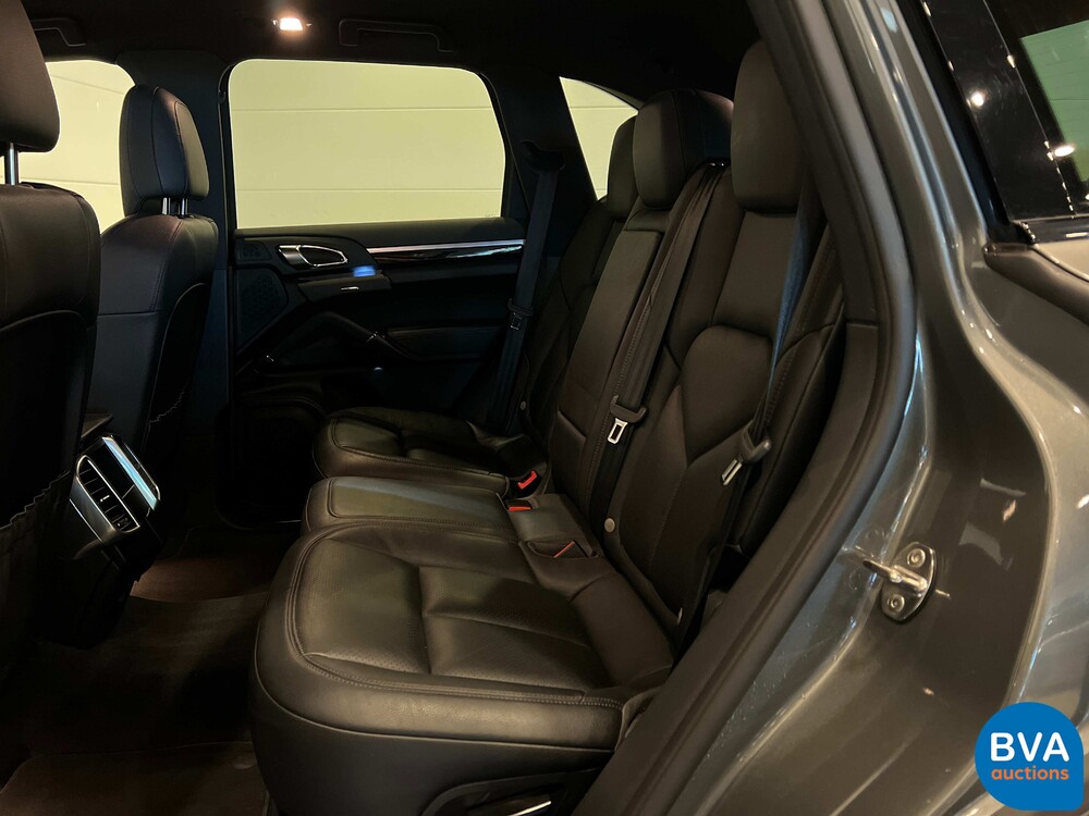 Porsche Cayenne S E-Hybrid 416pk 2015 Plug-In Hybrid FACELIFT -Org. NL-, HG-725-D.