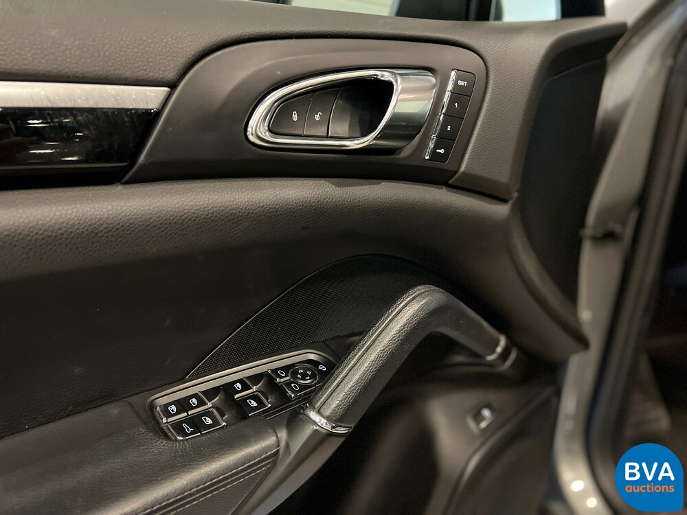 Porsche Cayenne S E-Hybrid 416pk 2015 Plug-In Hybrid FACELIFT -Org. NL-, HG-725-D.