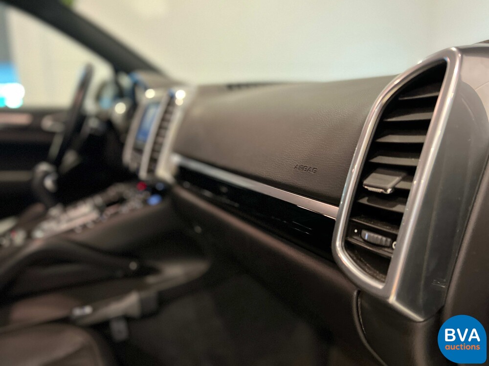 Porsche Cayenne S E-Hybrid 416pk 2015 Plug-In Hybrid FACELIFT -Org. NL-, HG-725-D.