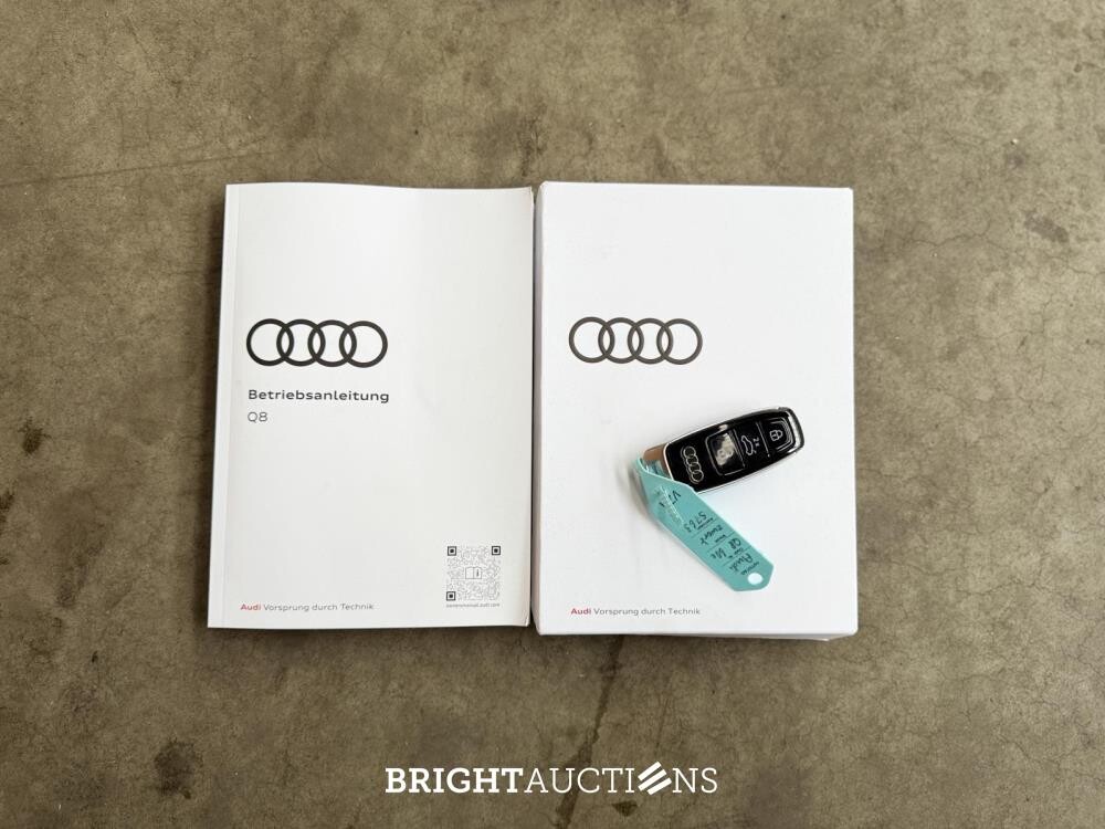 Audi Q8 60 TFSIe Quattro S-Line 490hp 2025 Plug-In Hybrid Manufacturer's Warranty