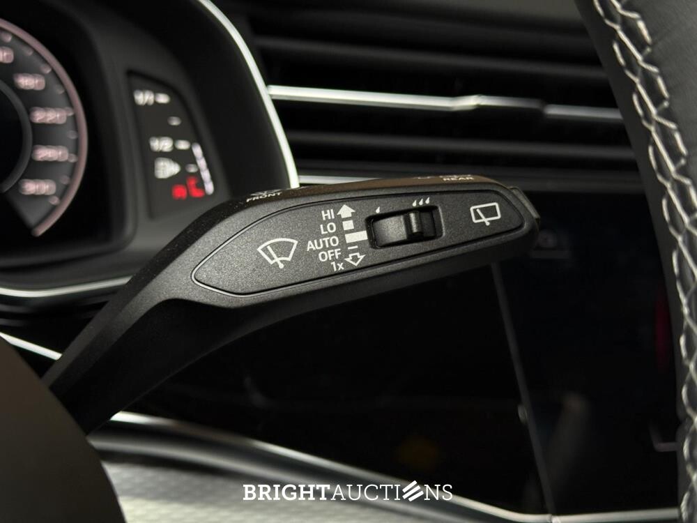 Audi Q8 60 TFSIe Quattro S-Line 490hp 2025 Plug-In Hybrid Manufacturer's Warranty