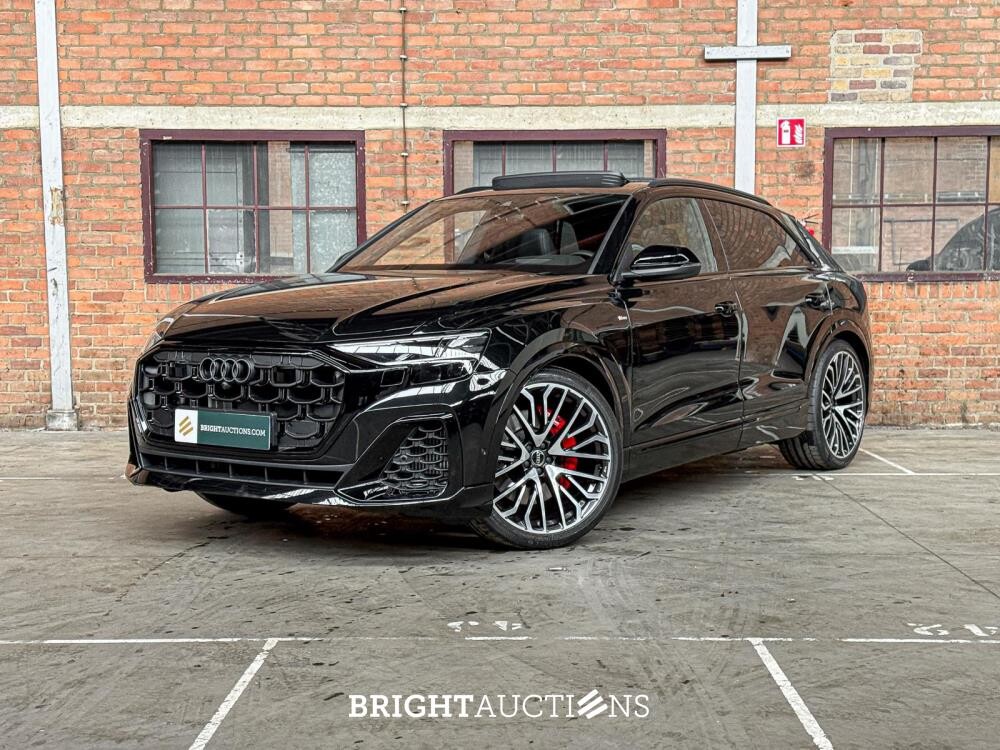 Audi Q8 60 TFSIe Quattro S-Line 490hp 2025 Plug-In Hybrid Manufacturer's Warranty