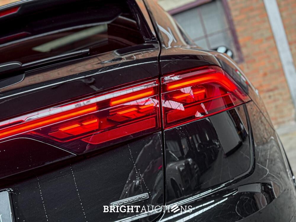 Audi Q8 60 TFSIe Quattro S-Line 490hp 2025 Plug-In Hybrid Manufacturer's Warranty