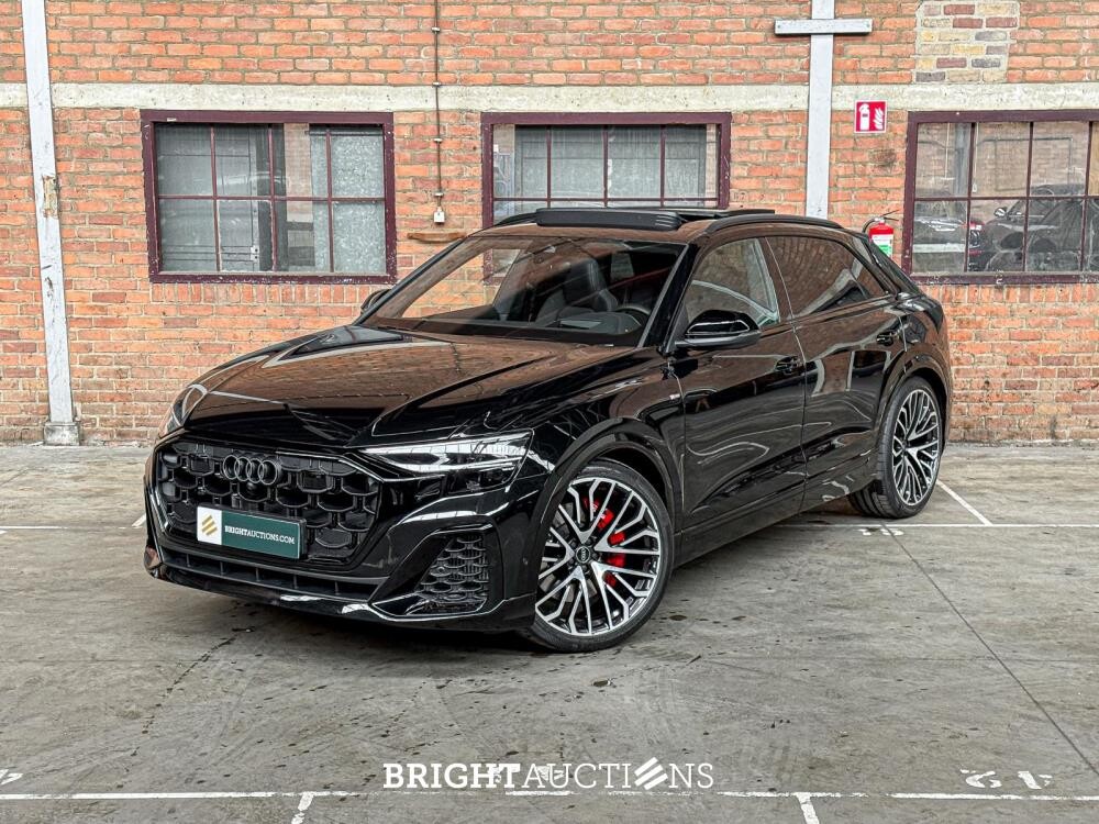 Audi Q8 60 TFSIe Quattro S-Line 490hp 2025 Plug-In Hybrid Manufacturer's Warranty