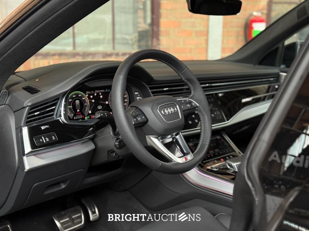 Audi Q8 60 TFSIe Quattro S-Line 490hp 2025 Plug-In Hybrid Manufacturer's Warranty