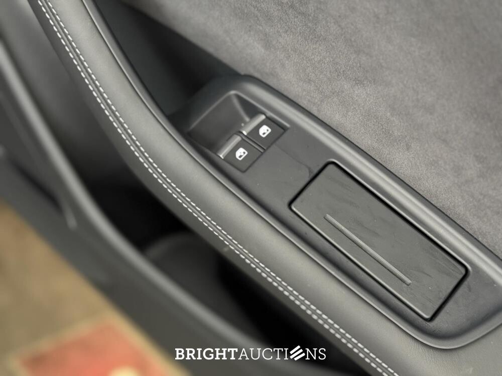 Audi Q8 60 TFSIe Quattro S-Line 490hp 2025 Plug-In Hybrid Manufacturer's Warranty