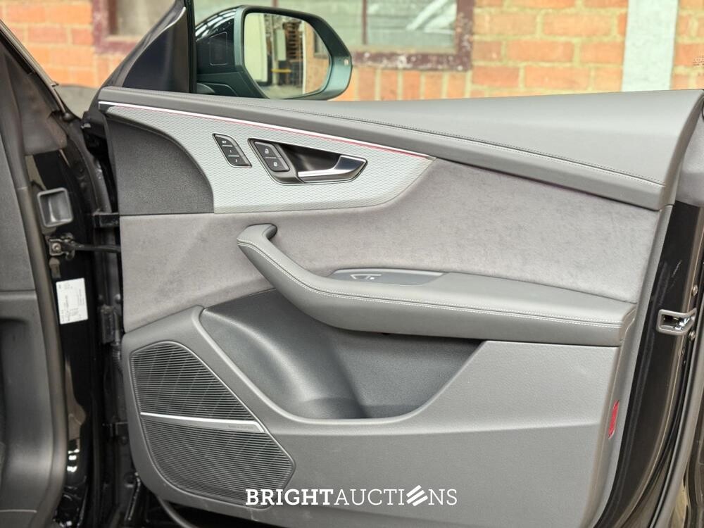 Audi Q8 60 TFSIe Quattro S-Line 490hp 2025 Plug-In Hybrid Manufacturer's Warranty