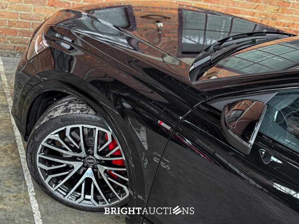 Audi Q8 60 TFSIe Quattro S-Line 490hp 2025 Plug-In Hybrid Manufacturer's Warranty