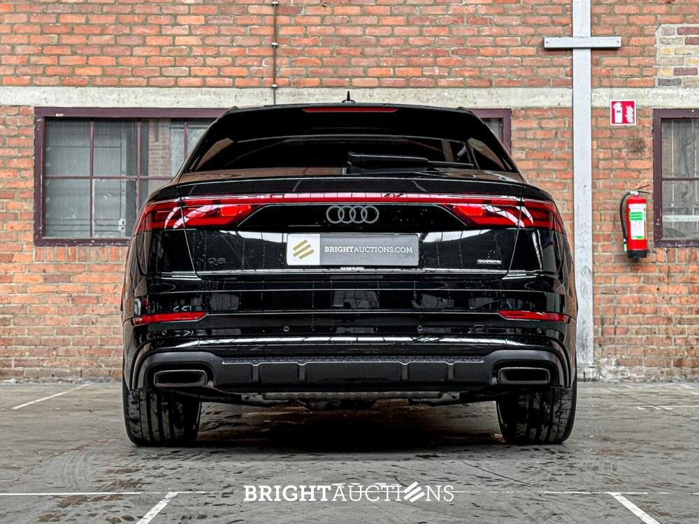 Audi Q8 60 TFSIe Quattro S-Line 490hp 2025 Plug-In Hybrid Manufacturer's Warranty